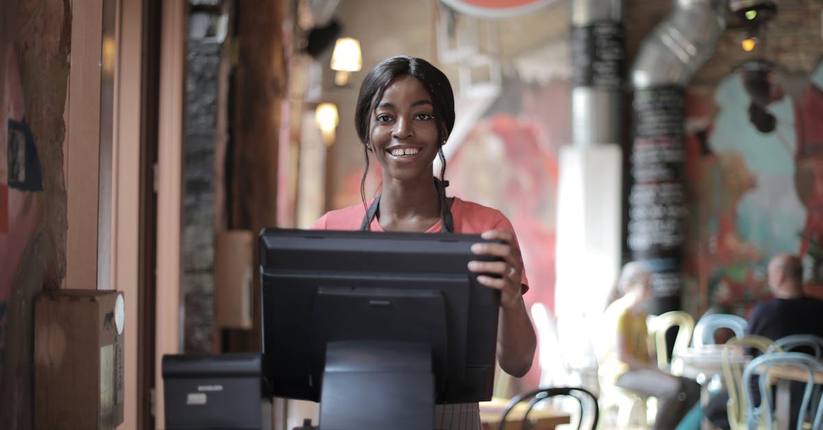 découvrez le rôle essentiel du coordinateur de service client, un professionnel clé qui organise et supervise les interactions avec les clients pour garantir leur satisfaction. apprenez comment ce métier allie compétences organisationnelles et relationnelles pour optimiser le service proposé.