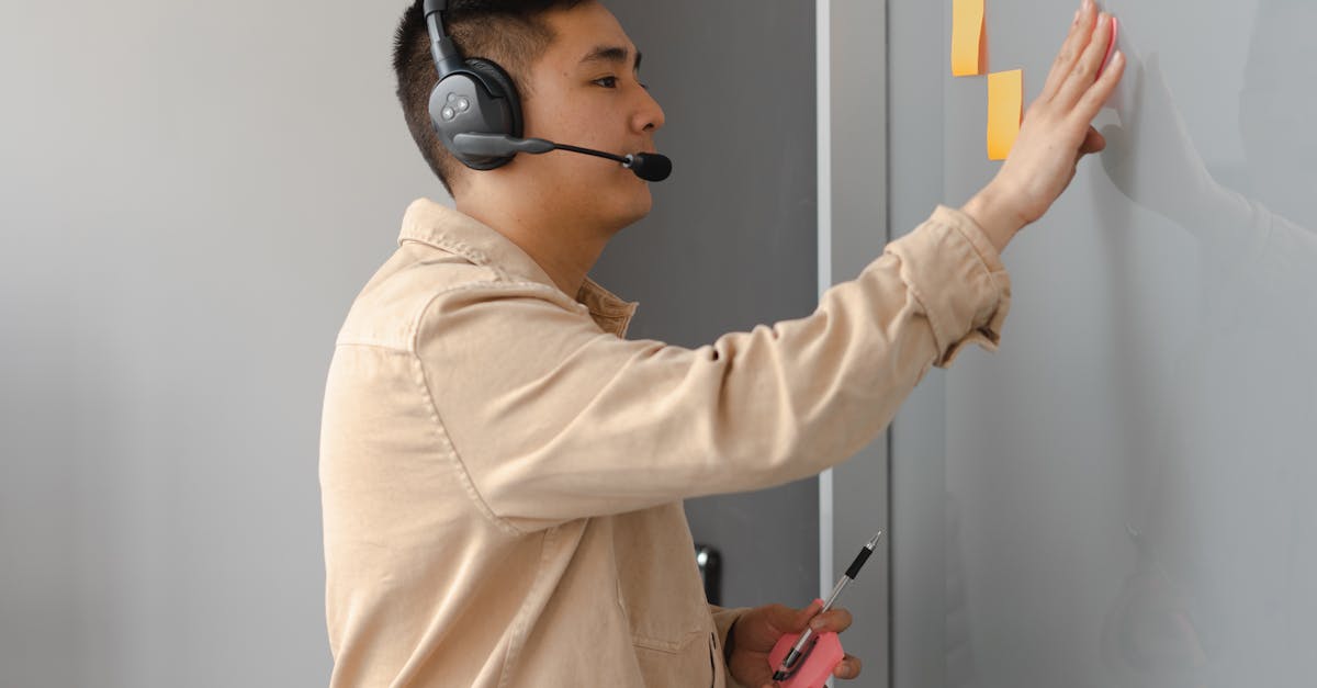 découvrez le rôle essentiel du coordinateur de centre d'appels, un professionnel clé dans la gestion des équipes, l'optimisation des opérations et l'amélioration de l'expérience client. apprenez comment il assure la fluidité des communications et la satisfaction des clients.