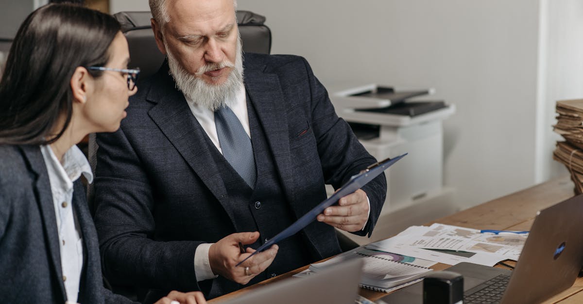 découvrez le rôle essentiel d'un superviseur des réclamations, chargé de gérer les demandes d'indemnisation et d'assurer un traitement efficace et équitable. apprenez comment cette fonction contribue à la satisfaction client et à la performance de l'entreprise.