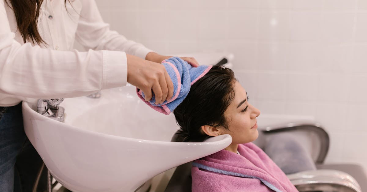 découvrez le rôle essentiel d'un analyste de l'expérience client, qui aide les entreprises à comprendre et à améliorer le parcours de leurs clients. apprenez comment cette fonction optimise la satisfaction, la fidélisation et l'engagement client grâce à l'analyse des données et des comportements.