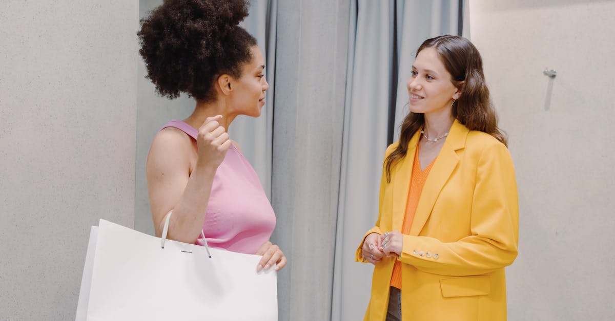 découvrez comment améliorer la satisfaction client et fidéliser votre clientèle grâce à des stratégies efficaces et des retours d'expérience pertinents.