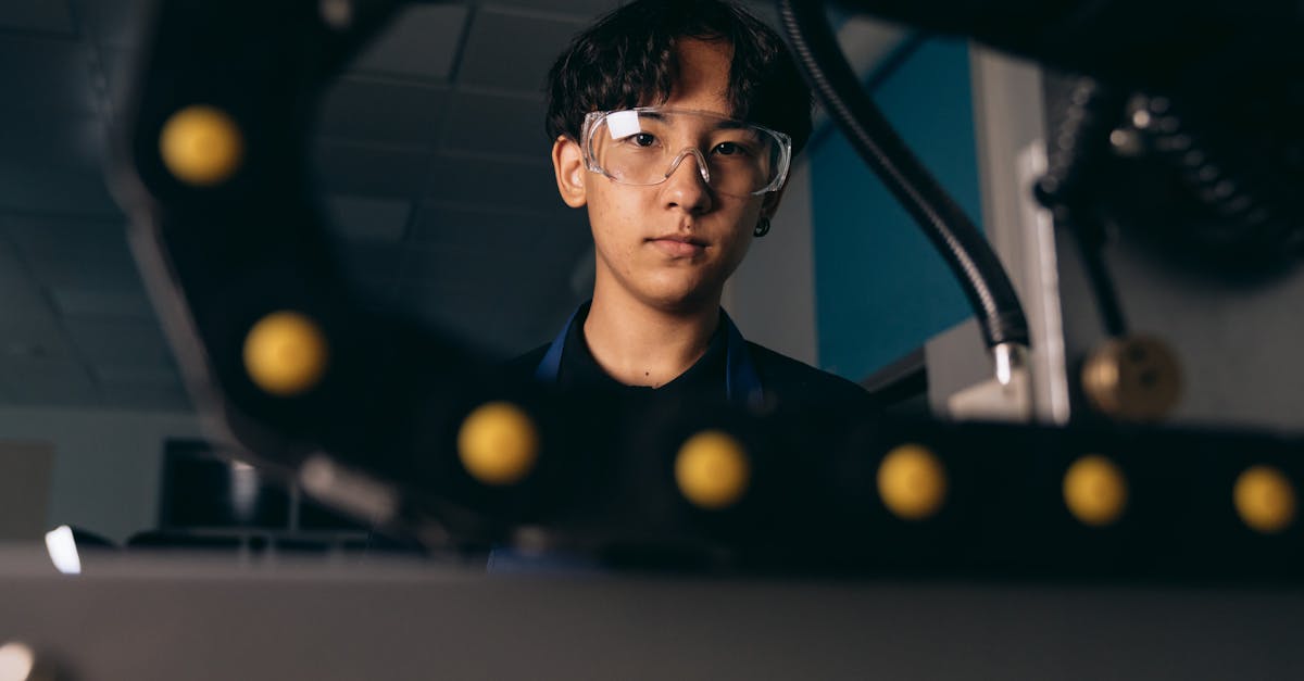 découvrez le rôle essentiel d'un technicien technique, expert dans la résolution de problèmes et l'optimisation des systèmes. découvrez ses compétences en maintenance, support technique et innovation pour garantir un fonctionnement optimal des équipements.